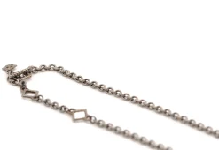 17.5" CHAIN LINK NECKLACE WITH CARVED SCROLL STATIONS
