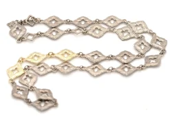 CHAIN LINK NECKLACE WITH OPEN SCROLLS