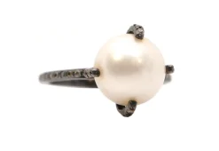 DIAMOND PAVE MIDNIGHT PEARL RING