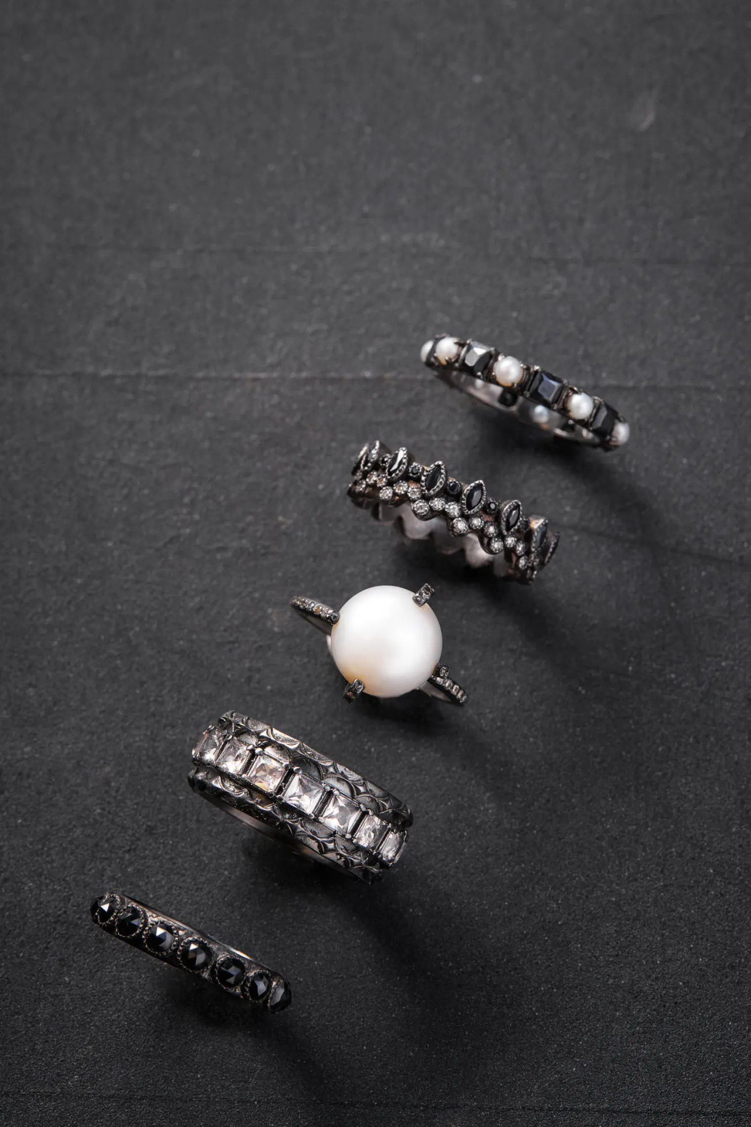 DIAMOND PAVE MIDNIGHT PEARL RING