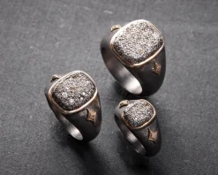 LARGE DIAMOND PAVE CUSHION COCKTAIL RING