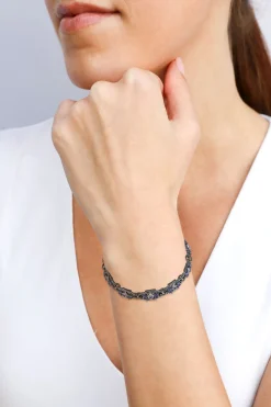 SCROLL LINK BRACELET WITH IOLITE